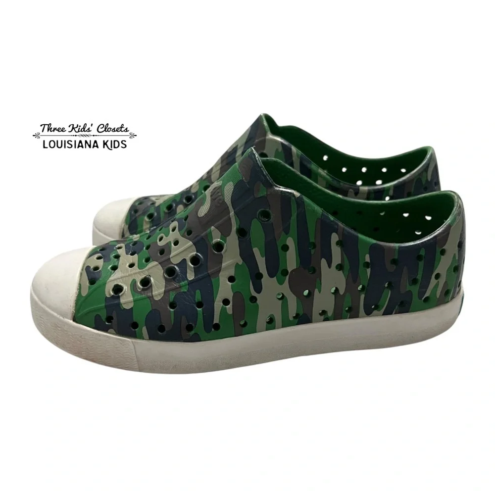 Native Jefferson J1 Green Camouflage Sneaker Sandals Water Shoes